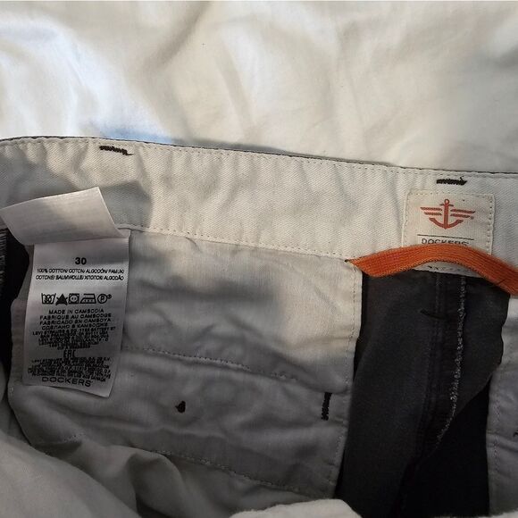 Mens Dockers Grey Shorts Size 30 - Picture 2 of 5